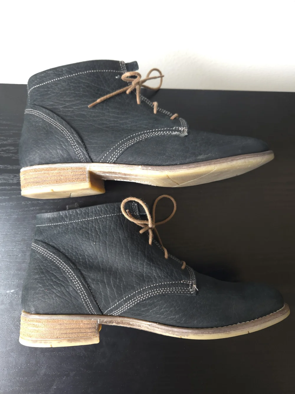 Josef Seibel European Comfort Sienna 3 Black Leather Chukka Boots with Tan Laces